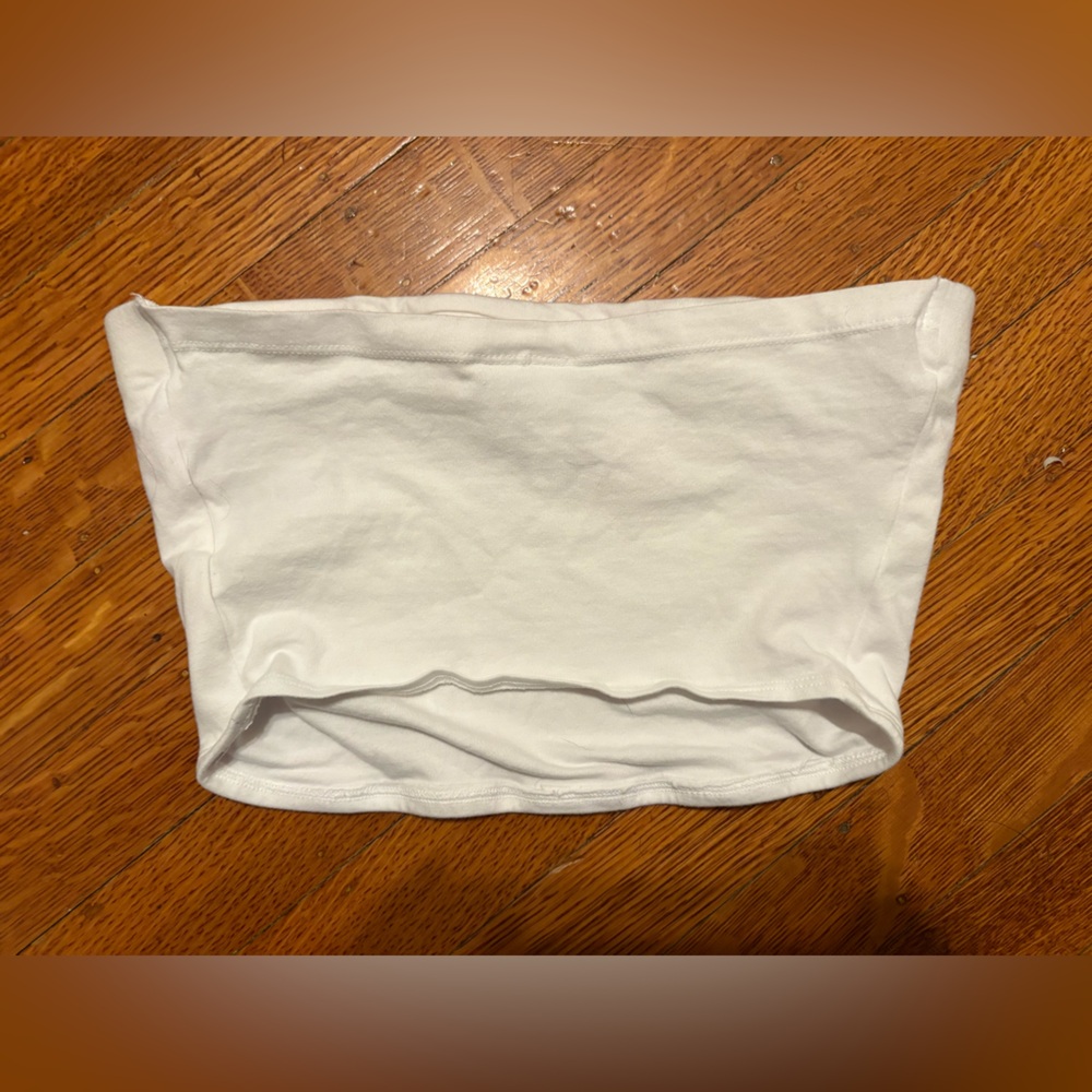 H&M Divided Classic White Bandeau Top FREE with bundle order! - Picture 2 of 4